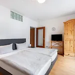 Near Luxembourg Appartement *